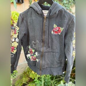 listing-status-banner